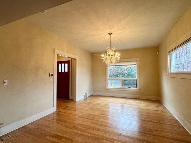 303 W Blaine St in Seattle, WA - Building Photo - Building Photo