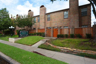 Westchase Forest Townhomes in Houston, TX - Building Photo - Building Photo