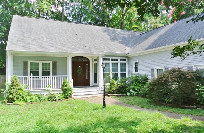 2036 Hen House Dr