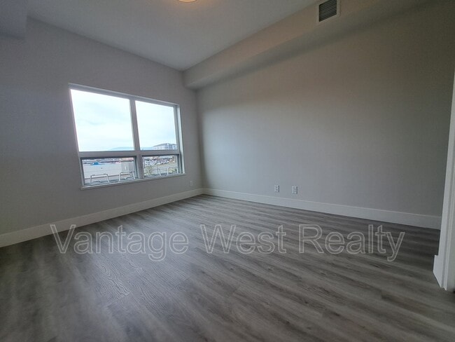191 Hollywood Rd S in Kelowna, BC - Building Photo - Building Photo