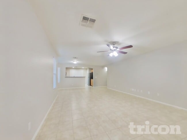 15456 W Desert Mirage Dr in Surprise, AZ - Foto de edificio - Building Photo