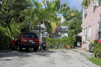 1310 Florida Ave in West Palm Beach, FL - Building Photo - Building Photo