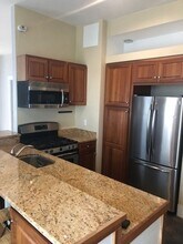 28 Gilman St in Portland, ME - Building Photo - Building Photo