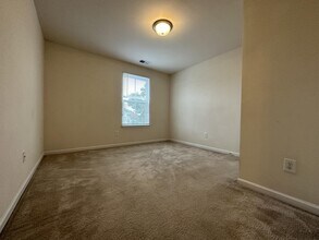 2204 Historic Cir in Morrisville, NC - Building Photo - Building Photo