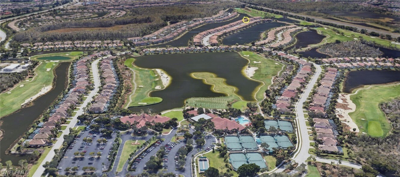 10021 Sky View Way in Ft. Myers, FL - Building Photo