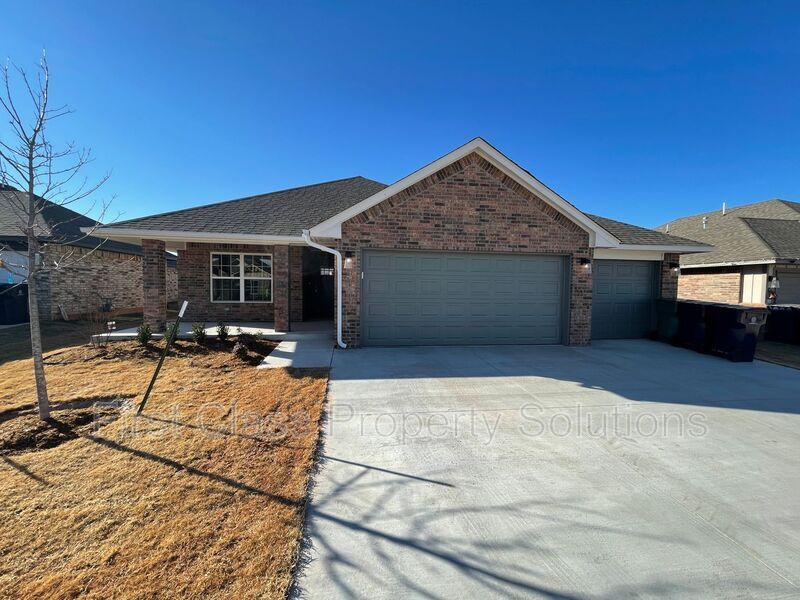 3613 Northover Ridge Dr in Yukon, OK - Building Photo