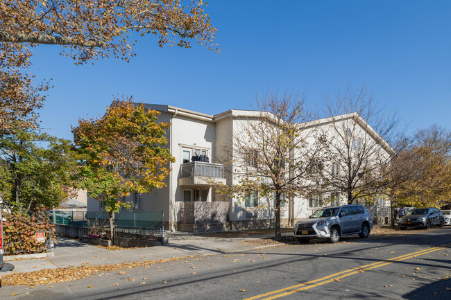 2517 Voorhies Ave in Brooklyn, NY - Building Photo - Building Photo