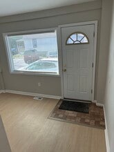 10 Richardson Ave in Linwood, PA - Building Photo - Building Photo