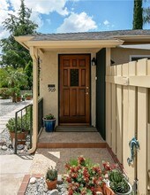 909 N Santa Anita Ave, Unit Main in Arcadia, CA - Foto de edificio - Building Photo