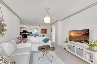 1801 N Flagler Dr in West Palm Beach, FL - Building Photo - Building Photo