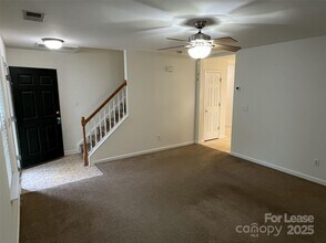 688 Continental Dr in Concord, NC - Building Photo - Building Photo