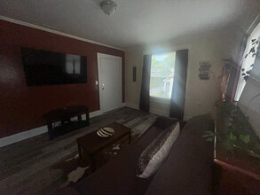 Room in Apartment on Kerr St NW in Concord, NC - Building Photo - Building Photo