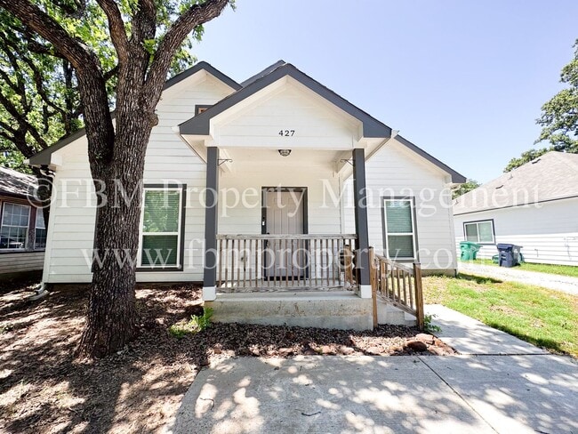 427 Jannie St in Denton, TX - Building Photo - Building Photo