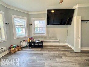 4208 N Clark St, Unit 2 in Chicago, IL - Building Photo - Building Photo