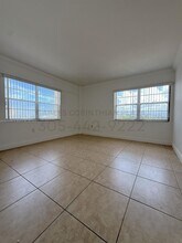 22 Salamanca Ave in Coral Gables, FL - Building Photo - Building Photo