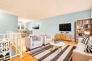 726 Gates Terrace in Union, NJ - Building Photo