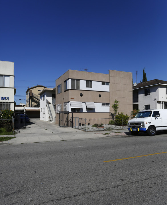 955 S Catalina St in Los Angeles, CA - Building Photo