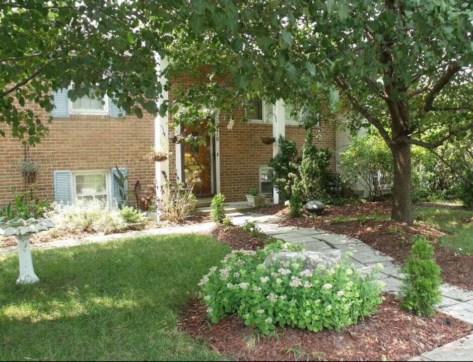 7718 Notley Rd in Pasadena, MD - Building Photo
