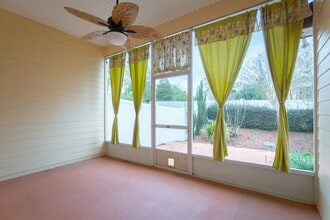1216 Landings Loop in Tallahassee, FL - Foto de edificio - Building Photo