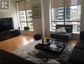 40 Scollard St in Toronto, ON - Building Photo - Building Photo