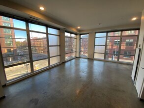 117 E Berkeley St, Unit 2 in Boston, MA - Building Photo - Building Photo