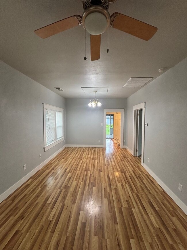 705 E Wood St in Willows, CA - Building Photo - Building Photo