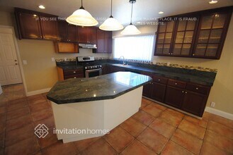 385 Temple Dr in Vacaville, CA - Building Photo - Building Photo