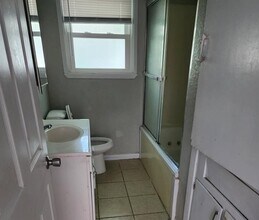 6118 Anderson St in Texas City, TX - Building Photo - Building Photo