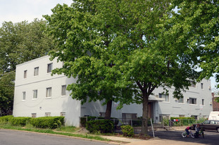 4827-4835 N 6th St in Philadelphia, PA - Building Photo