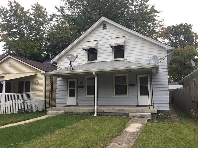 property at 411 N Centennial St