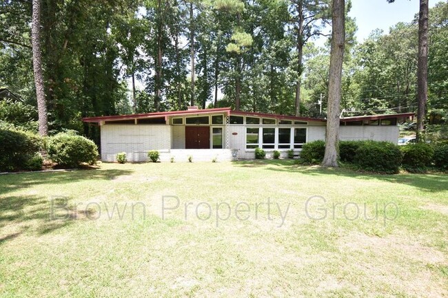 property at 3202 Cluny Dr