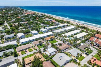 17 Fayette Dr in Boynton Beach, FL - Building Photo - Building Photo