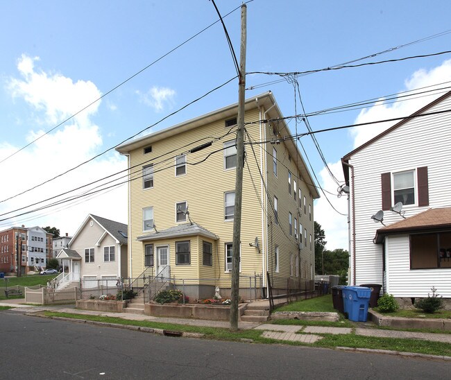 109 Orange St in New Britain, CT - Foto de edificio - Building Photo