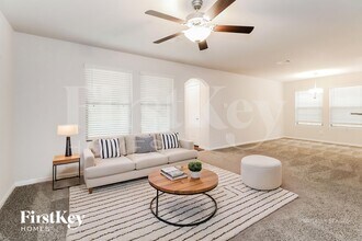 25617 Roy Rogers Rd, Unit 7 in Patton Village, TX - Foto de edificio - Building Photo