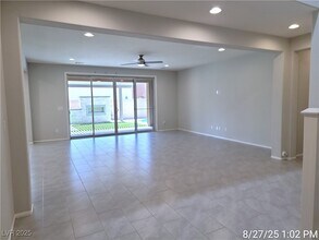 905 Claystone Ridge Ave in North Las Vegas, NV - Building Photo - Building Photo