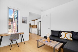 17 Peel Ave, Unit SI ID1531114P in Toronto, ON - Building Photo