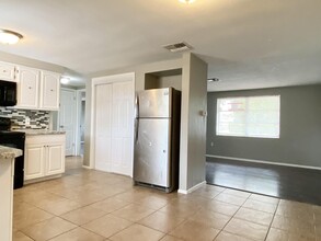 6311 Edenmore Ave in New Port Richey, FL - Building Photo - Building Photo
