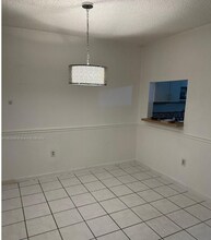 11311 SW 200th St, Unit D104 in Miami, FL - Foto de edificio - Building Photo