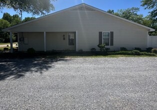 115 Cedar Ct in Wetumpka, AL - Building Photo - Building Photo