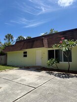 12126 Gibbs Rd in Delray Beach, FL - Building Photo