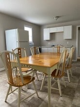 1003 Silver Ave, Unit 1003-04 in Greensboro, NC - Foto de edificio - Building Photo