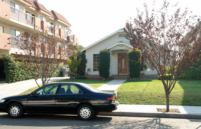 516 Raleigh St in Glendale, CA - Building Photo - Building Photo