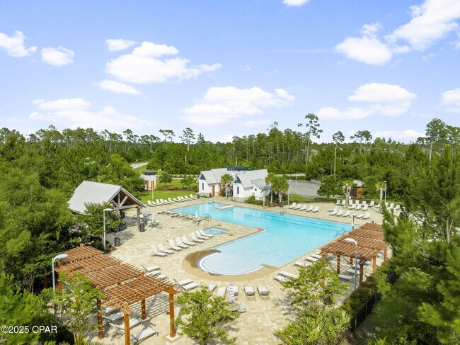 147 Merrion Rd in Southport, FL - Building Photo - Building Photo