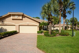 7033 Willow Pine Way in Port St. Lucie, FL - Building Photo