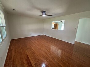 402 Aspen Dr in Newport News, VA - Building Photo - Building Photo