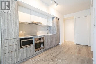 138-3138 Downes St in Toronto, ON - Building Photo - Building Photo
