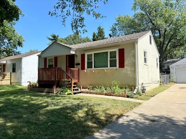 property at 7809 Pennsylvania Ave