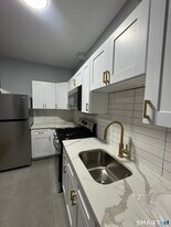 222 Hallock Ave in New Haven, CT - Building Photo