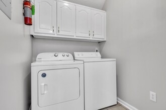 Lampkin Court in Starkville, MS - Building Photo - Building Photo