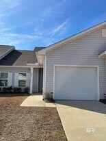 2651 S Juniper St in Foley, AL - Building Photo